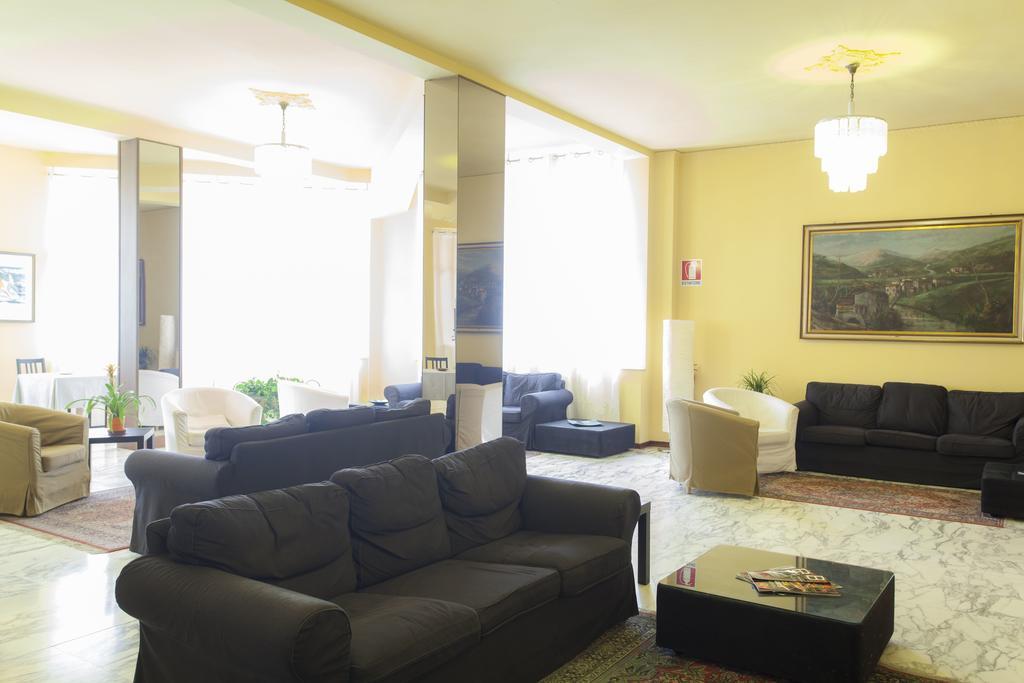 Hotel Roma 살소마지오레테르메 외부 사진